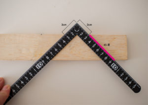 曲尺(かねじゃく)を使いこなす！測定だけじゃない計算術＆DIY裏技